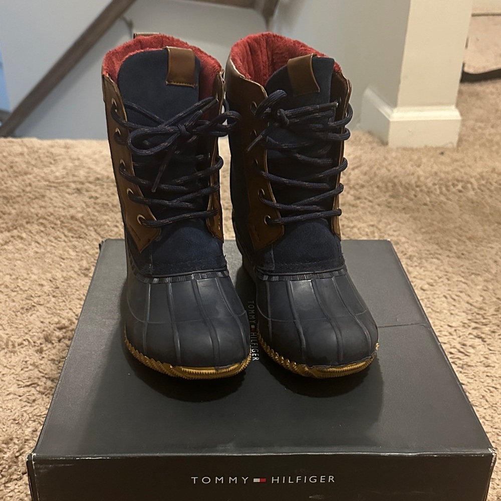 Tommy Hilfiger Blue and Brown Roberta Winter Boots
